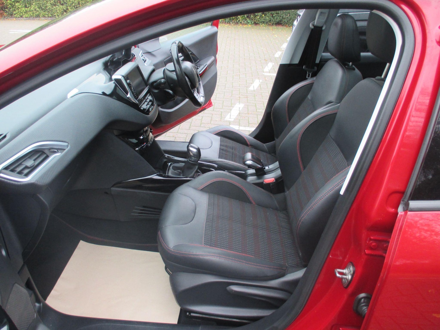 Used Peugeot 2008 2017 for sale - 76607801: Photo 24