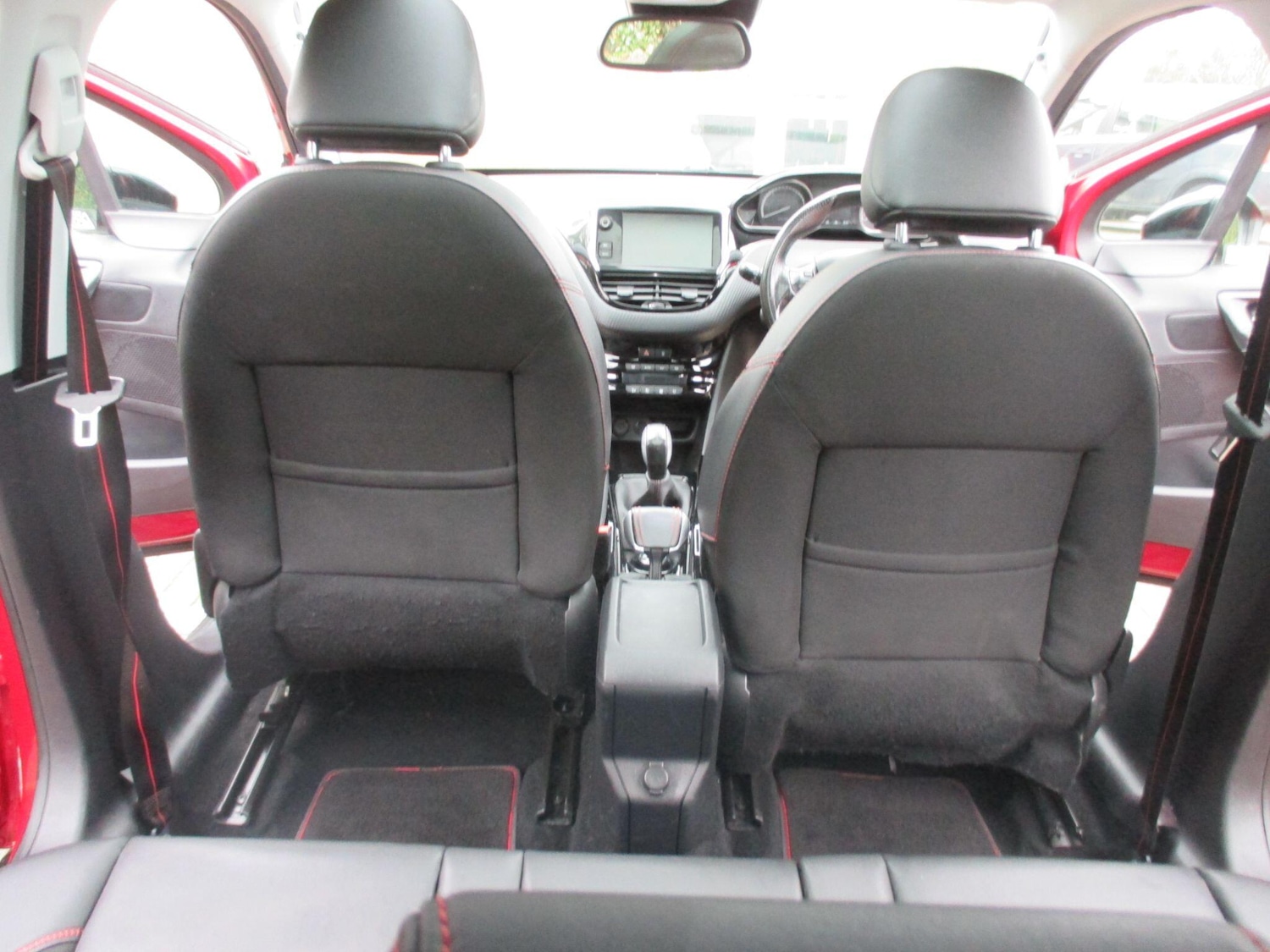 Used Peugeot 2008 2017 for sale - 76607801: Photo 28