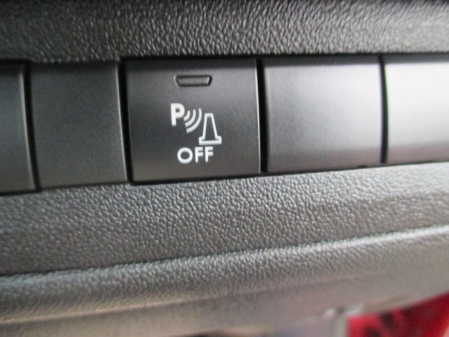 Used Peugeot 2008 2017 for sale - 76607801: Photo 38