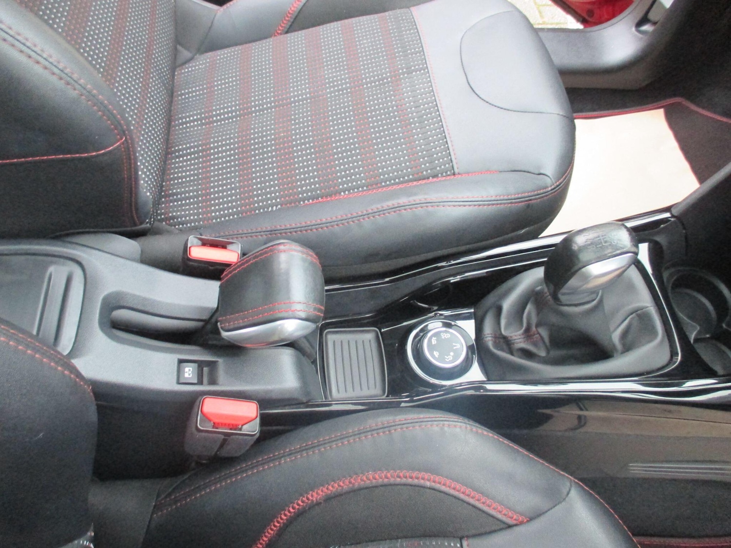 Used Peugeot 2008 2017 for sale - 76607801: Photo 40