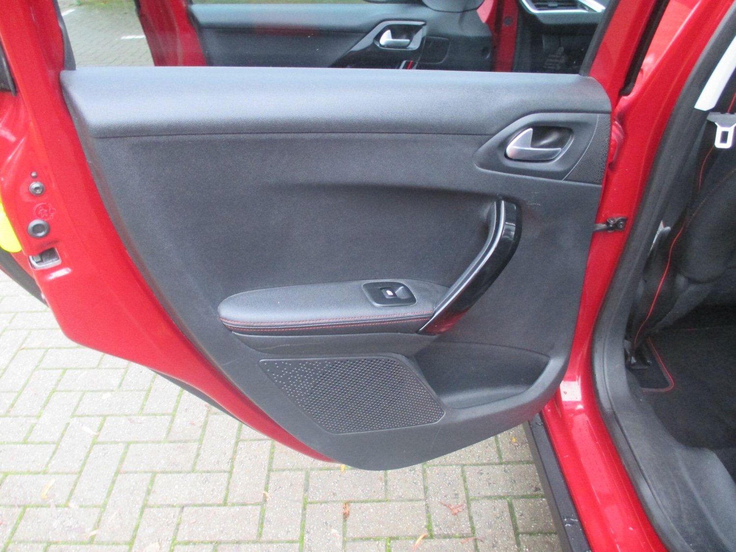 Used Peugeot 2008 2017 for sale - 76607801: Photo 45