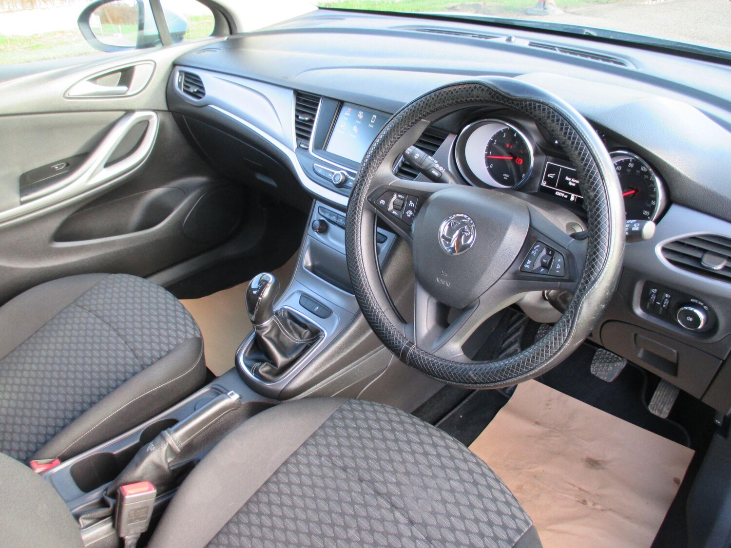 Used Vauxhall Astra for sale - 77585846: Photo 17