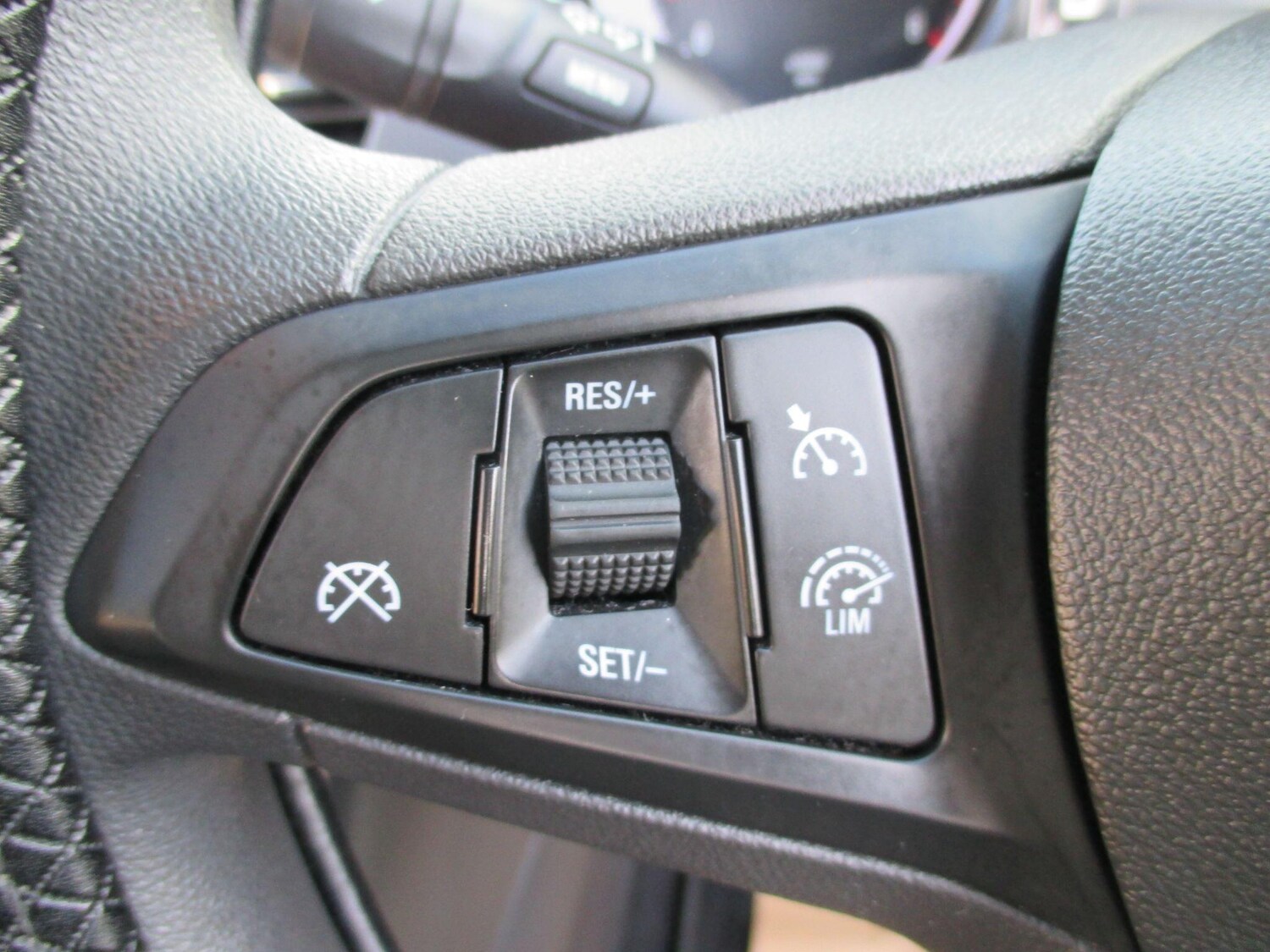 Used Vauxhall Astra for sale - 77585846: Photo 30