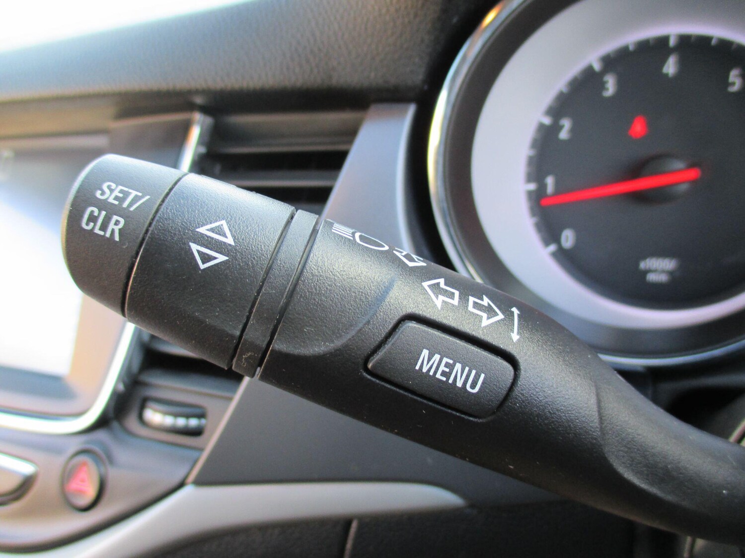 Used Vauxhall Astra for sale - 77585846: Photo 32