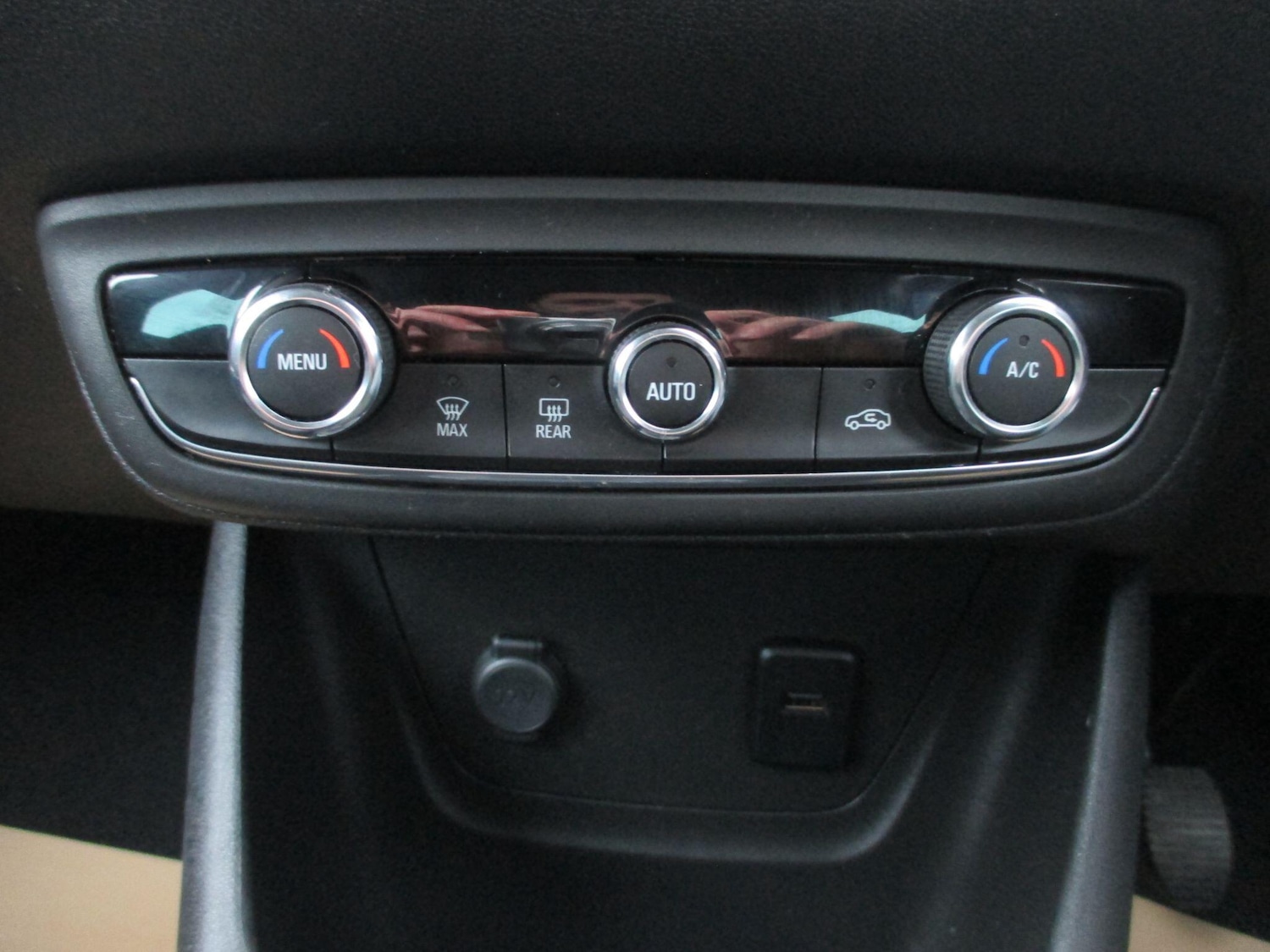 Used Vauxhall Crossland X 2019 for sale - 77626213: Photo 19