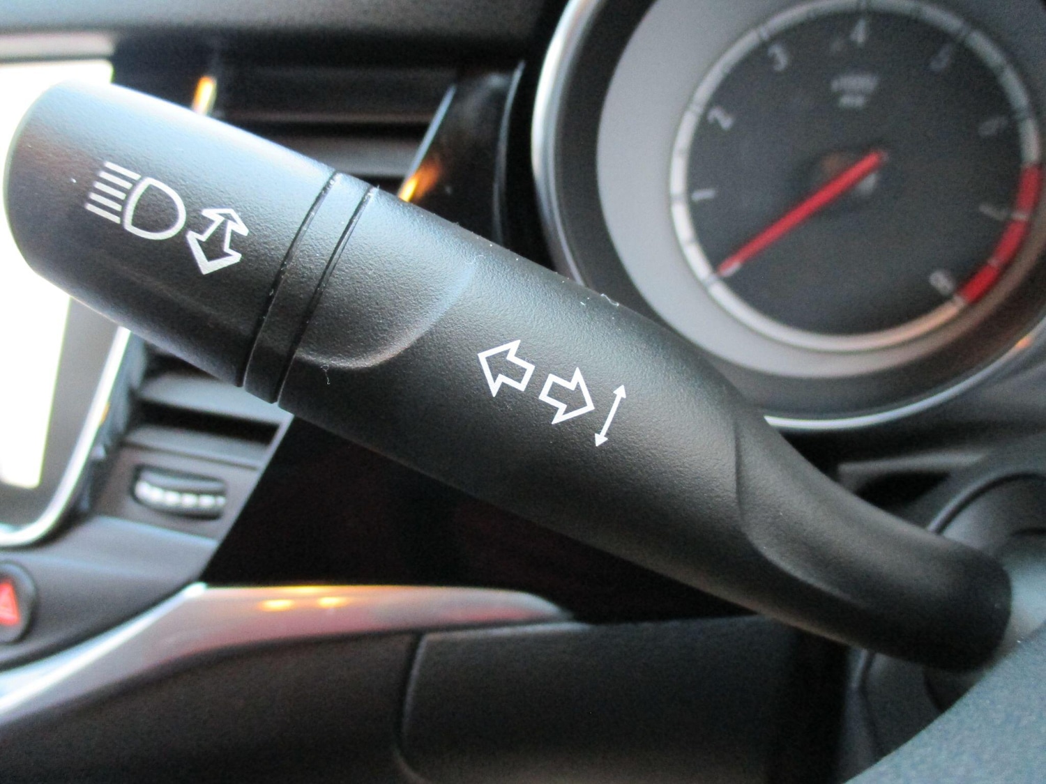 Used Vauxhall Astra 2018 for sale - 76849975: Photo 34