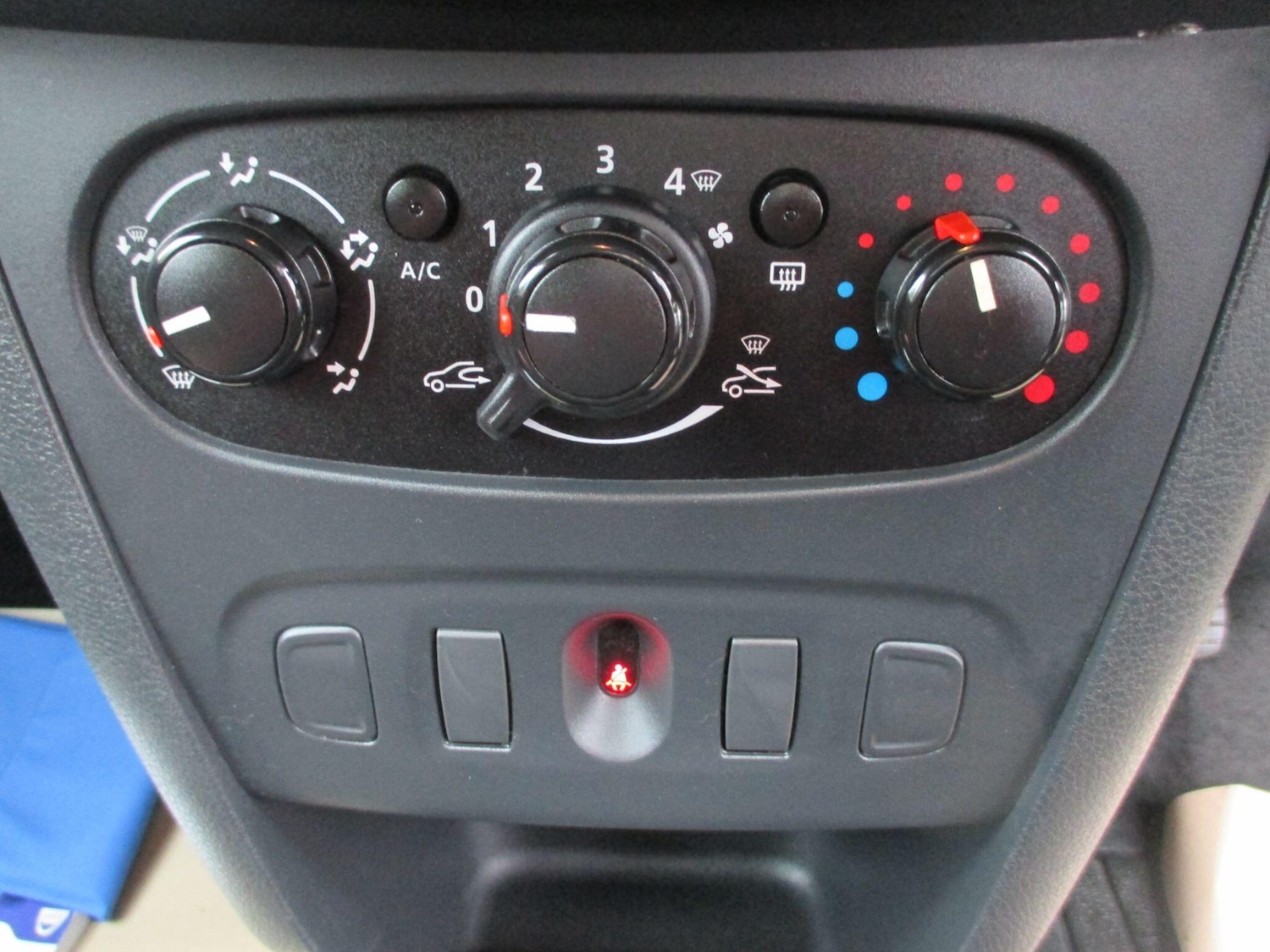 Used Dacia Sandero 2017 for sale - 76772021: Photo 22