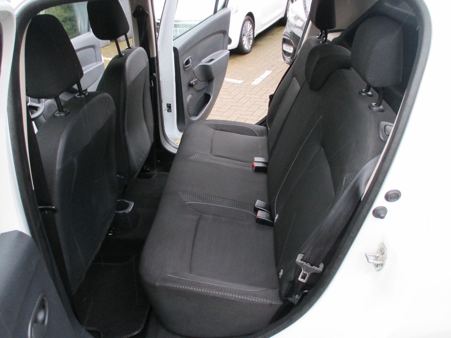 Used Dacia Sandero 2017 for sale - 76772021: Photo 31