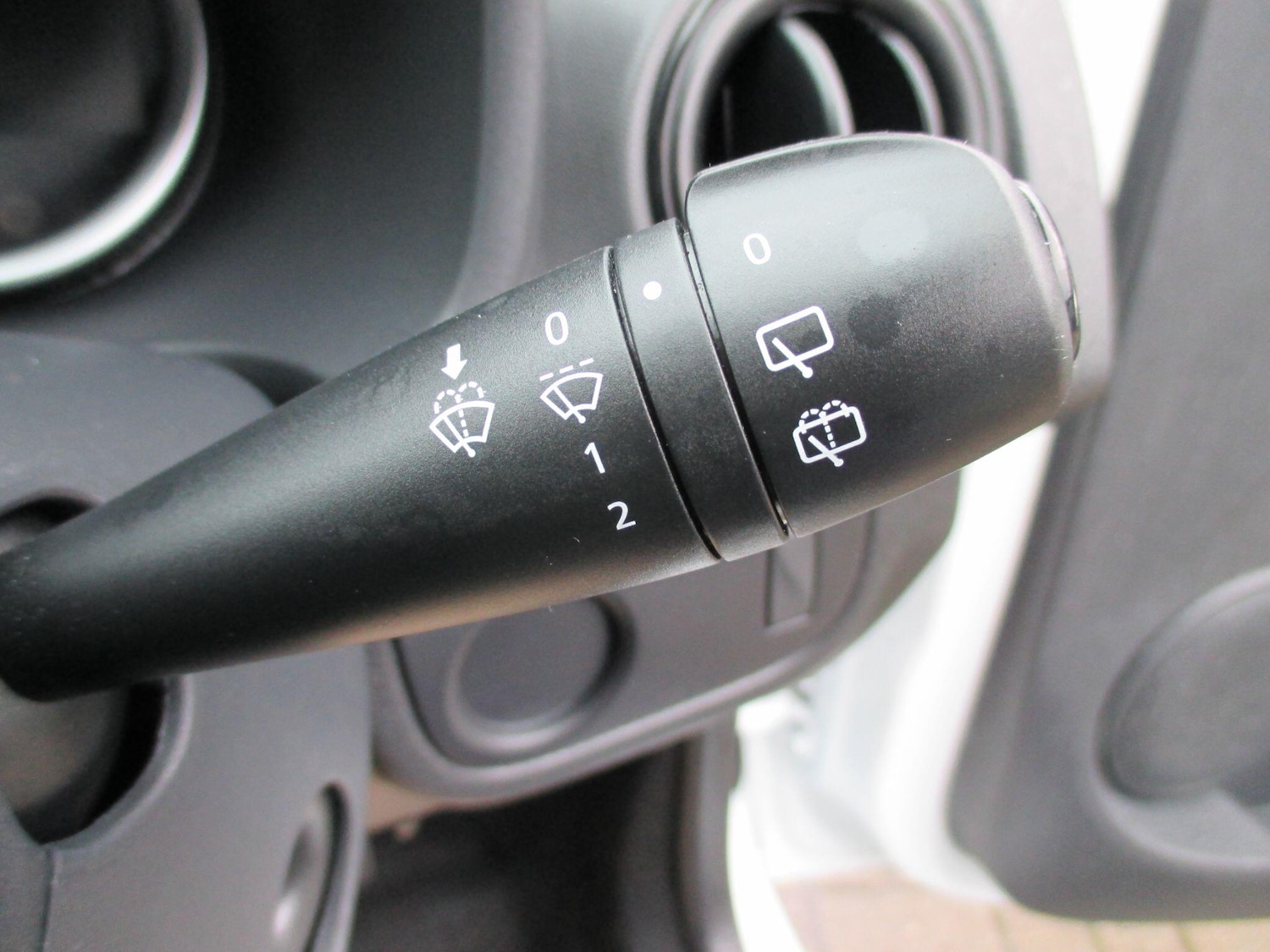 Used Dacia Sandero 2017 for sale - 76772021: Photo 34