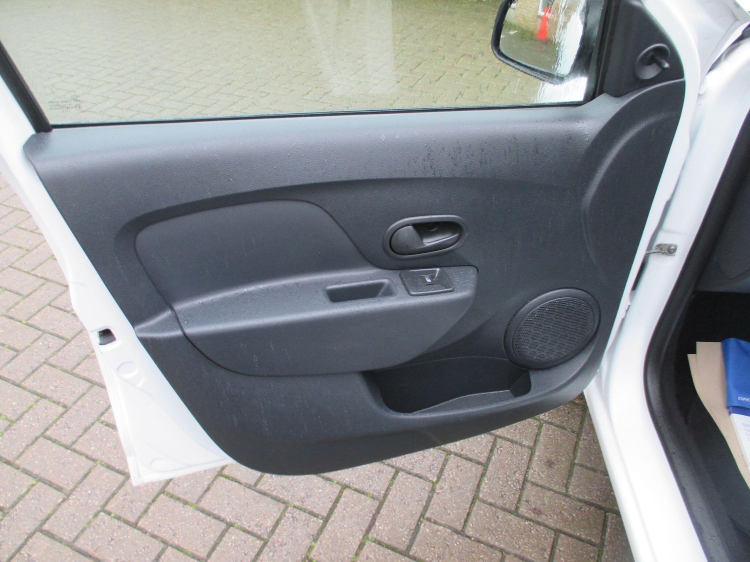 Used Dacia Sandero 2017 for sale - 76772021: Photo 40