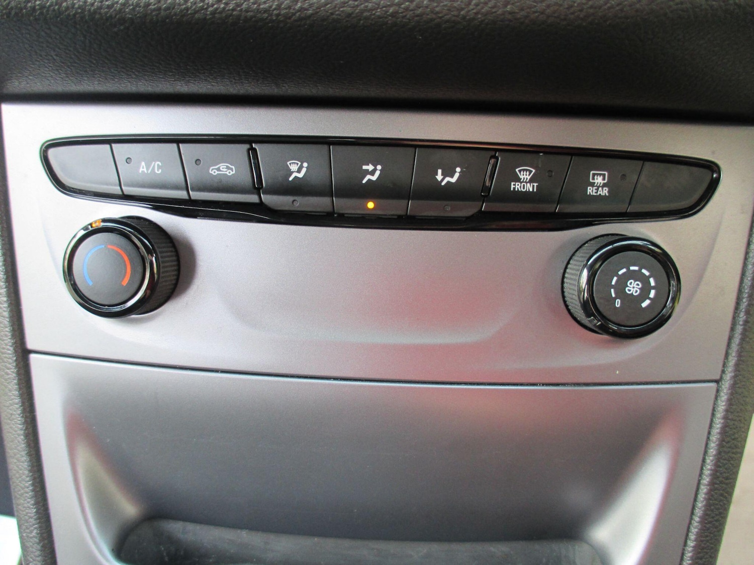 Used Vauxhall Astra for sale - 77970579: Photo 20