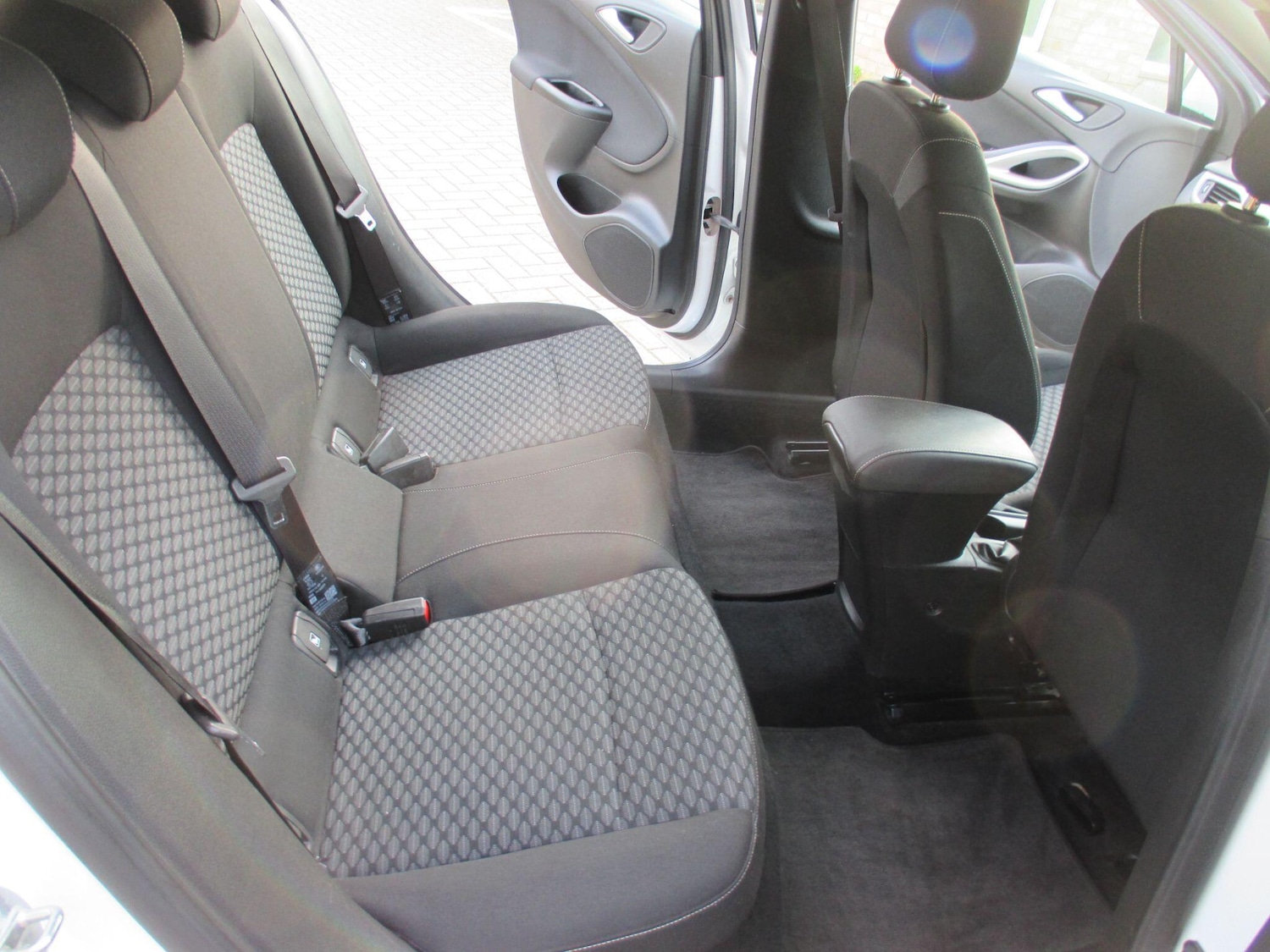 Used Vauxhall Astra for sale - 77970579: Photo 27