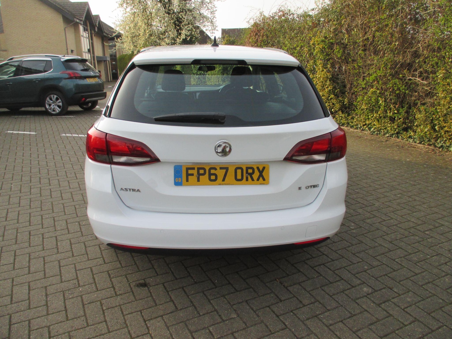 Used Vauxhall Astra for sale - 77970579: Photo 4