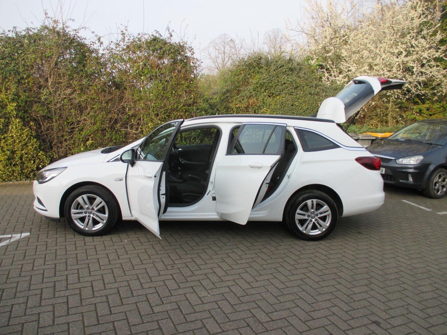 Used Vauxhall Astra for sale - 77970579: Photo 9