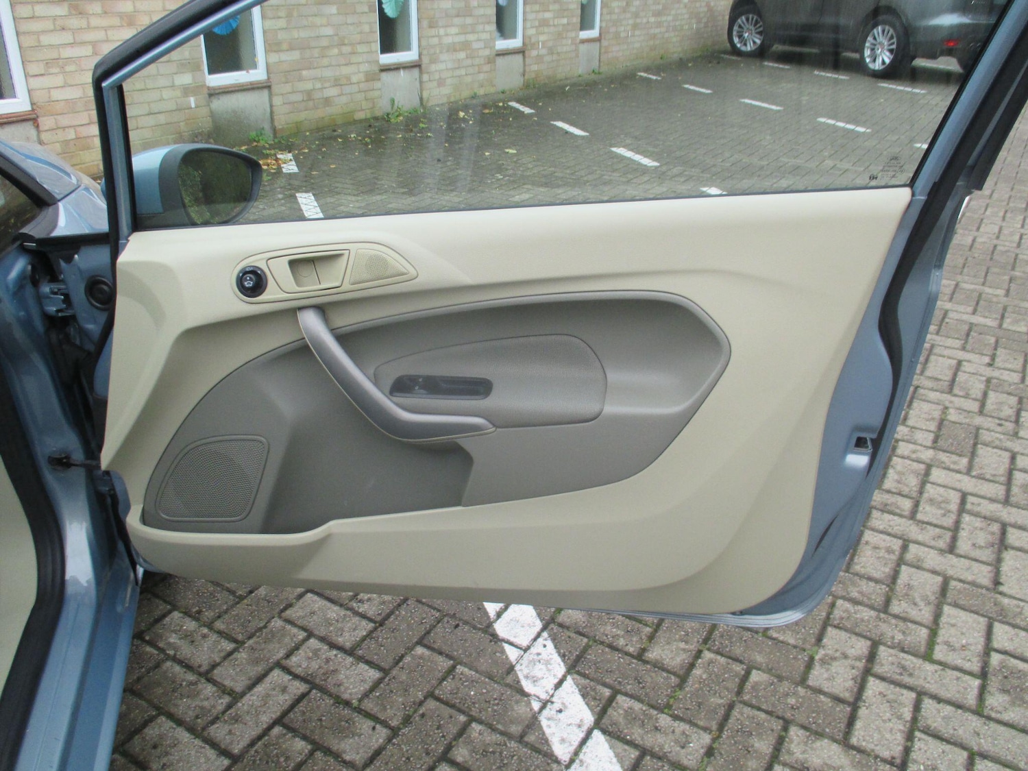 Vehicle 39