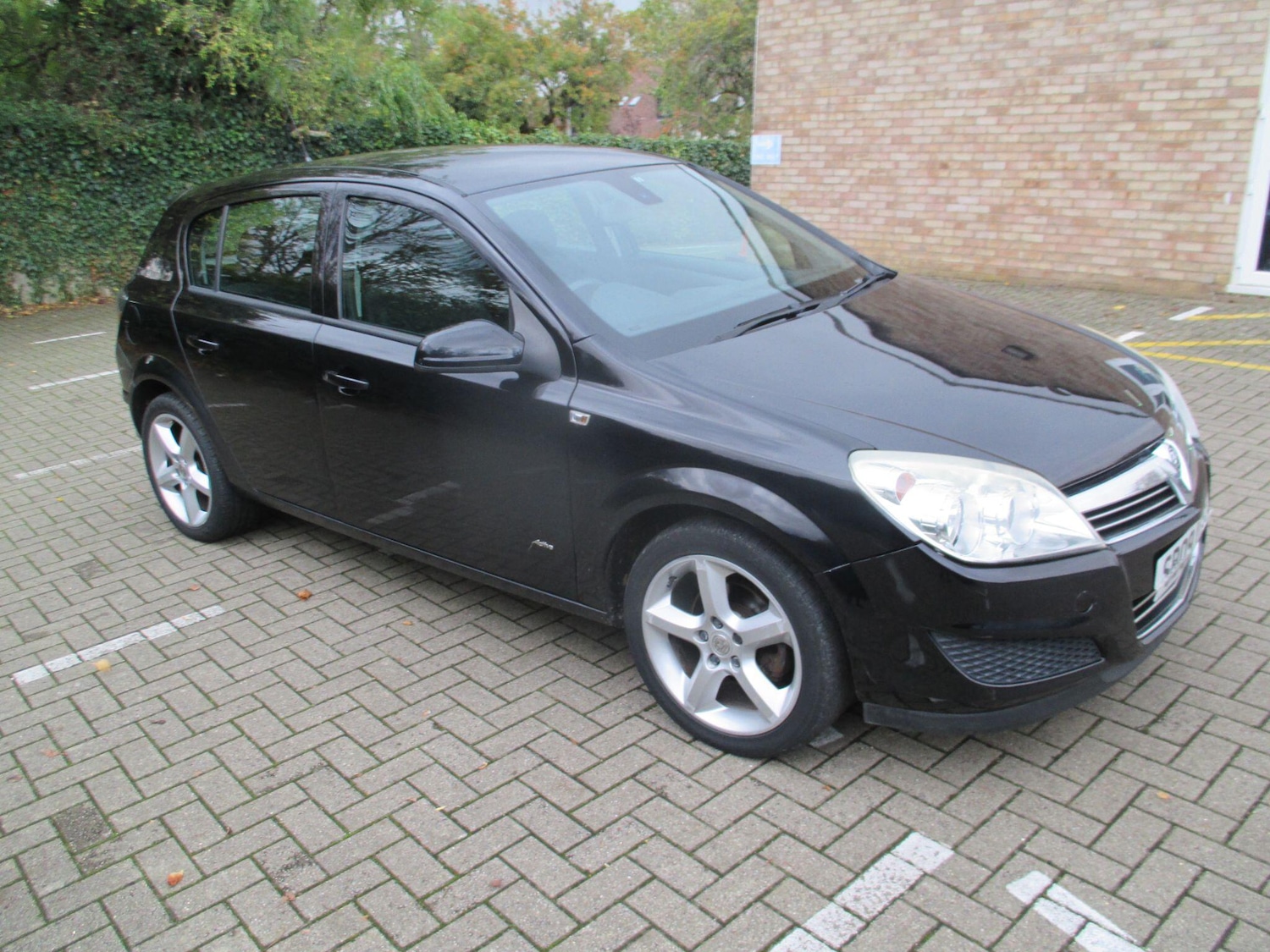 Used Vauxhall Astra 2009 for sale - 76377538: Photo 1