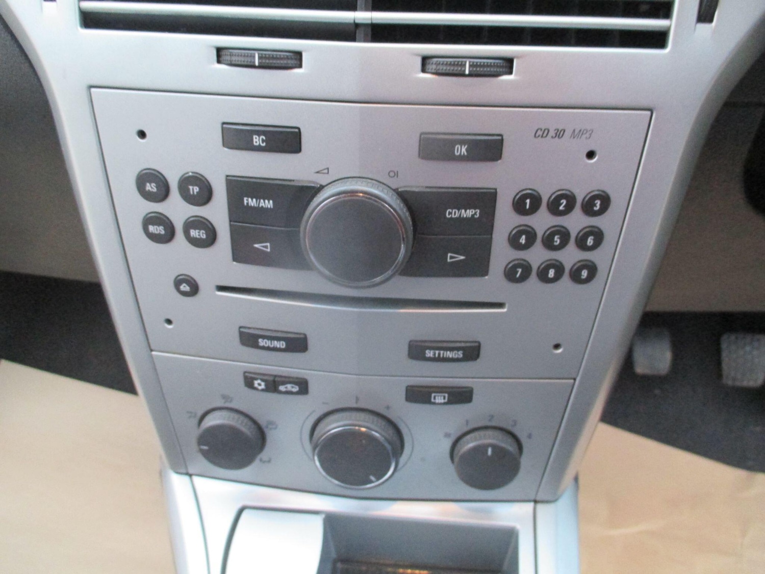 Used Vauxhall Astra 2009 for sale - 76377538: Photo 20