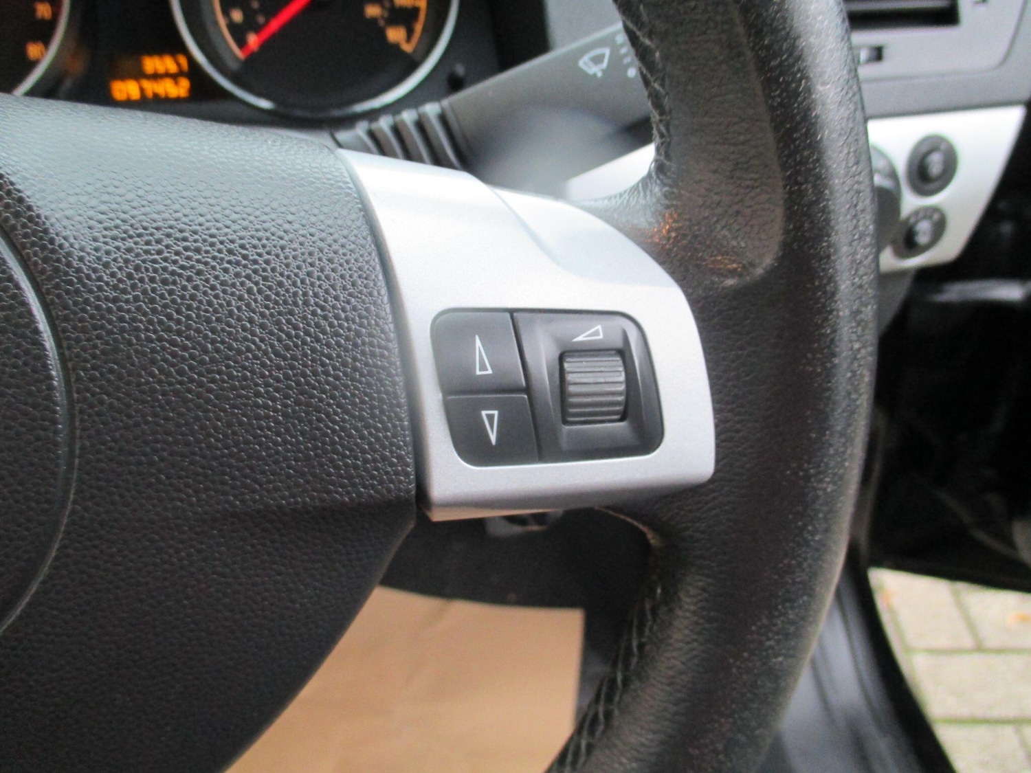 Used Vauxhall Astra 2009 for sale - 76377538: Photo 32