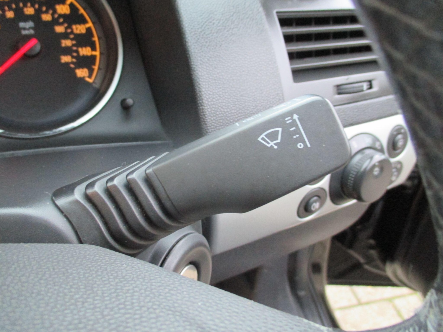 Used Vauxhall Astra 2009 for sale - 76377538: Photo 34