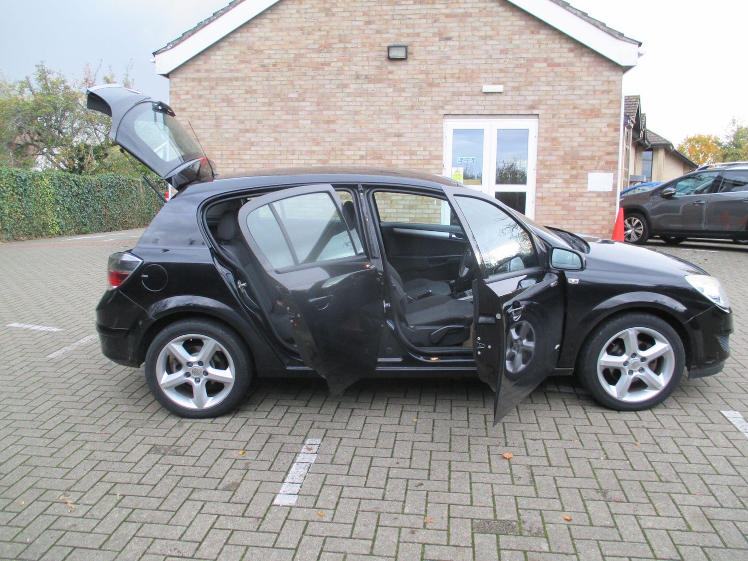 Used Vauxhall Astra 2009 for sale - 76377538: Photo 9