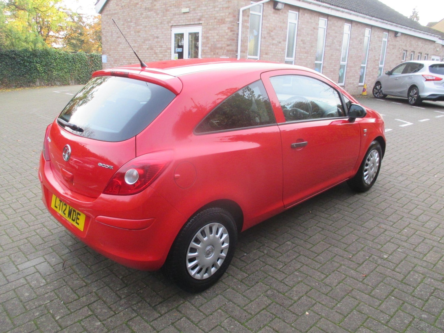 Used Vauxhall Corsa 2012 for sale - 76512107: Photo 5