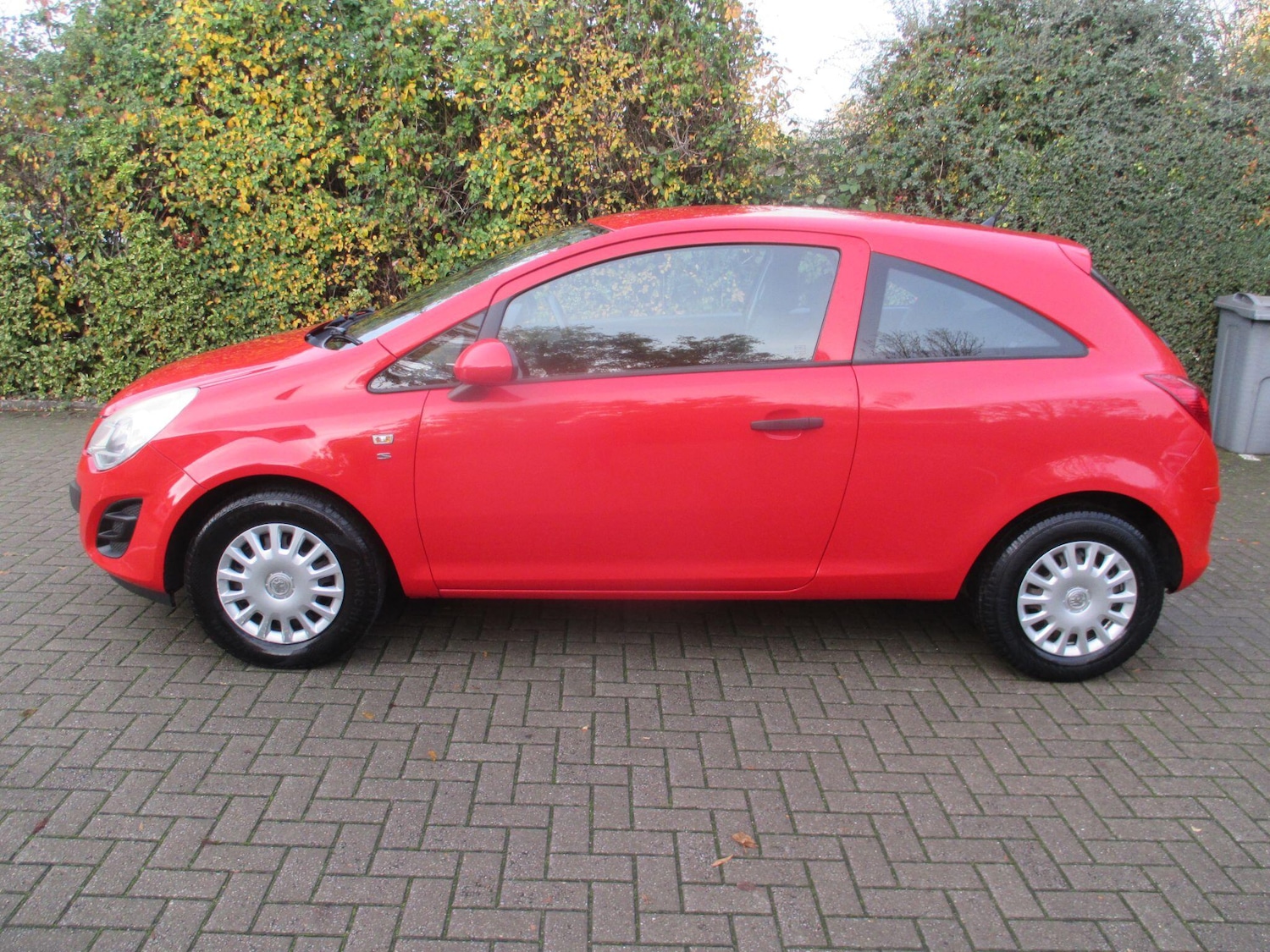 Used Vauxhall Corsa 2012 for sale - 76512107: Photo 7