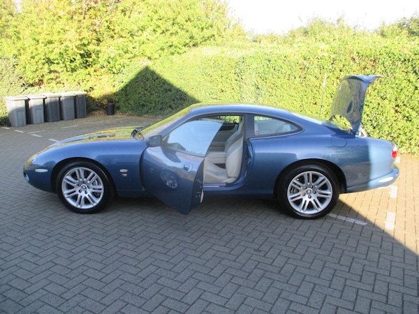 Used Jaguar XKR 2002 for sale - 76071568: Photo 10