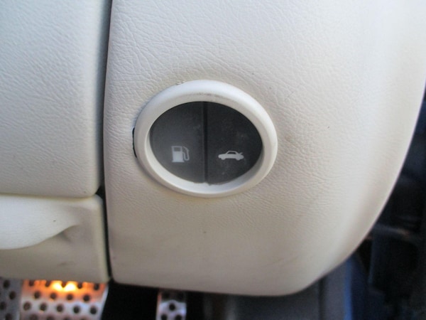 Used Jaguar XKR 2002 for sale - 76071568: Photo 35