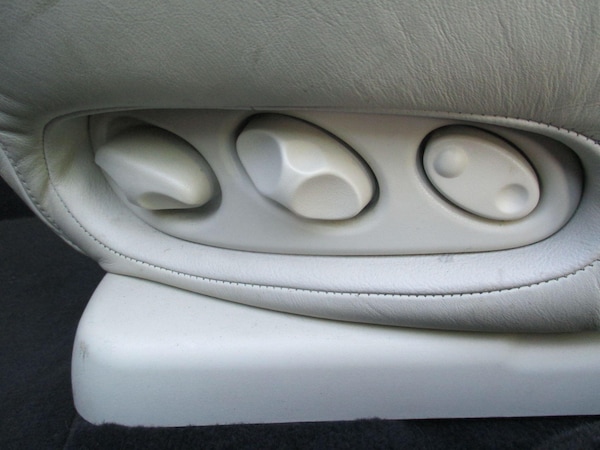 Used Jaguar XKR 2002 for sale - 76071568: Photo 39