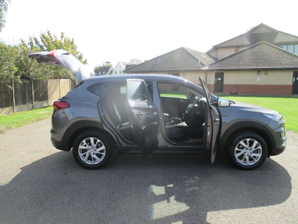 Used Hyundai TUCSON 2019 for sale - 76121790: Photo 9