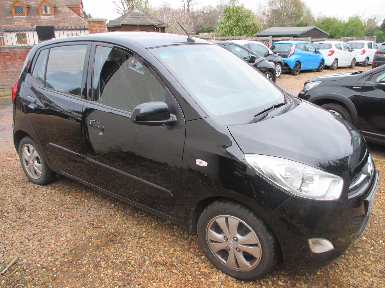 Used Hyundai i10 2011 for sale - 76657585: Photo 1