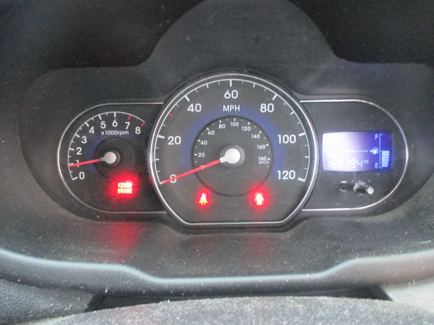 Used Hyundai i10 2011 for sale - 76657585: Photo 11