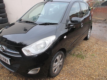 Used Hyundai i10 2011 for sale - 76657585: Photo
