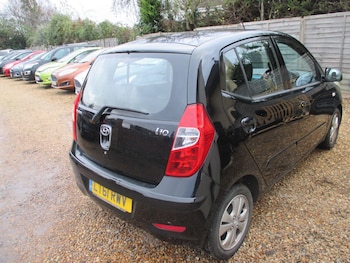 Used Hyundai i10 2011 for sale - 76657585: Photo