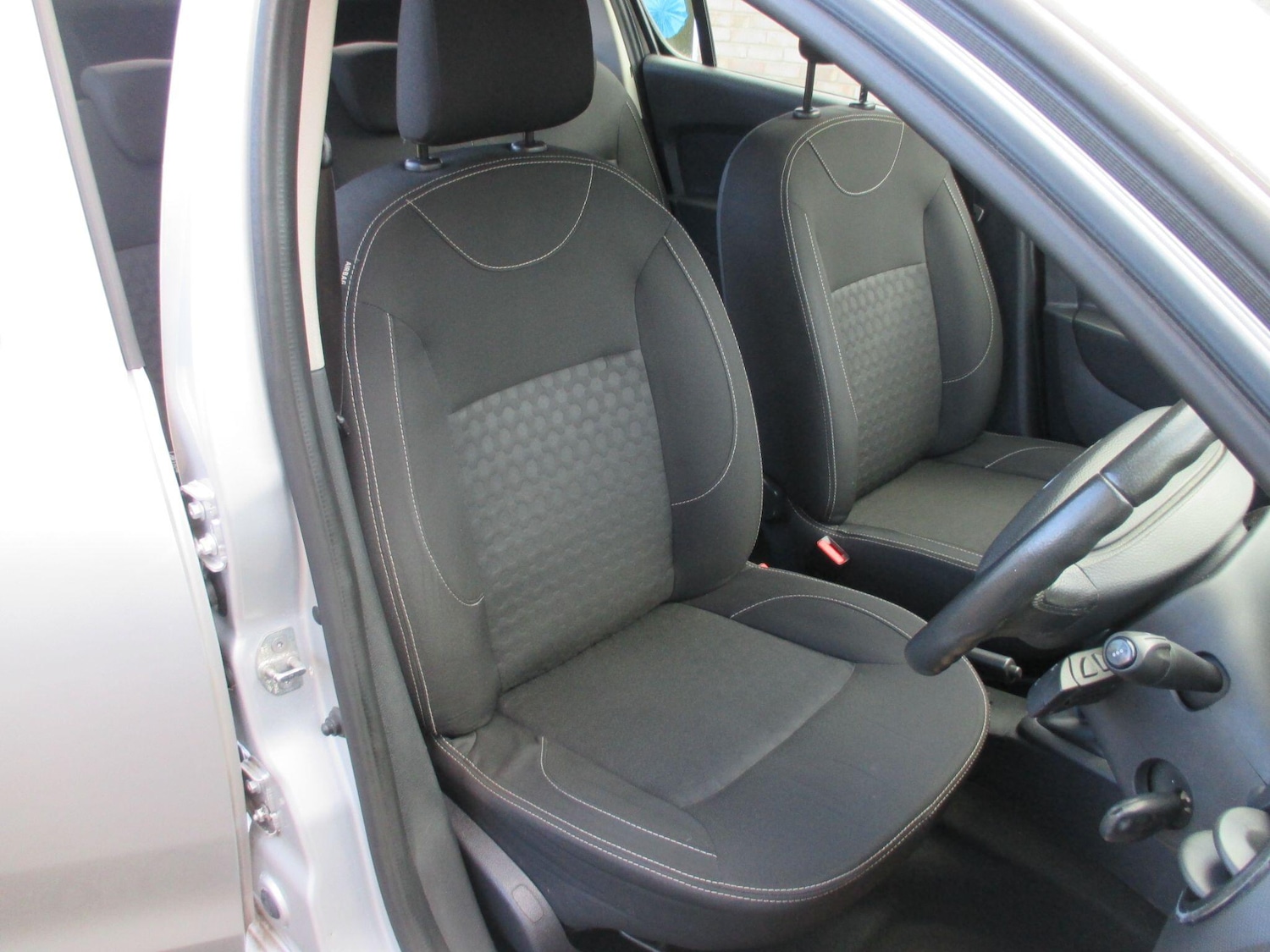 Used Dacia Sandero 2015 for sale - 77439961: Photo 21