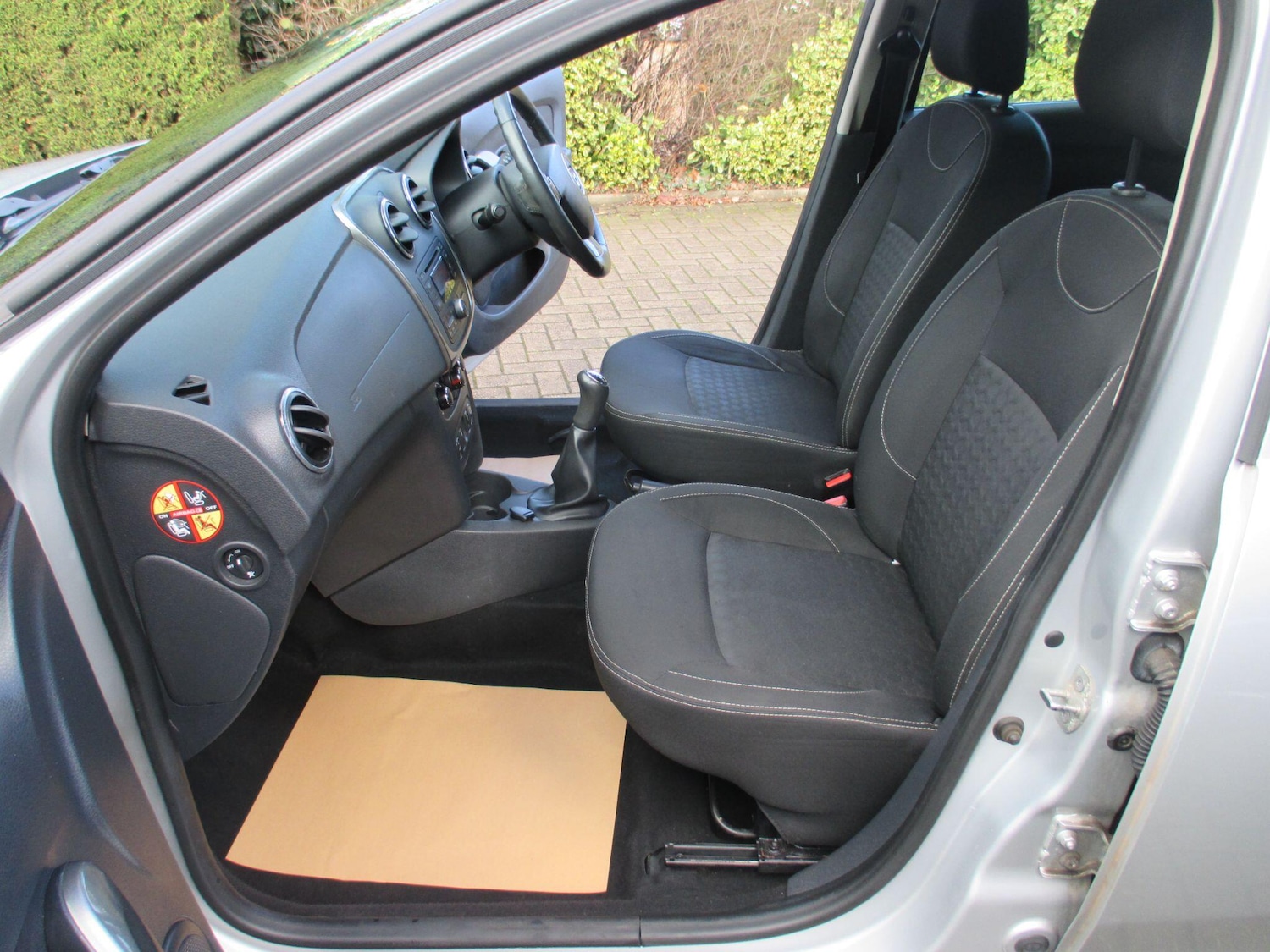 Used Dacia Sandero 2015 for sale - 77439961: Photo 24