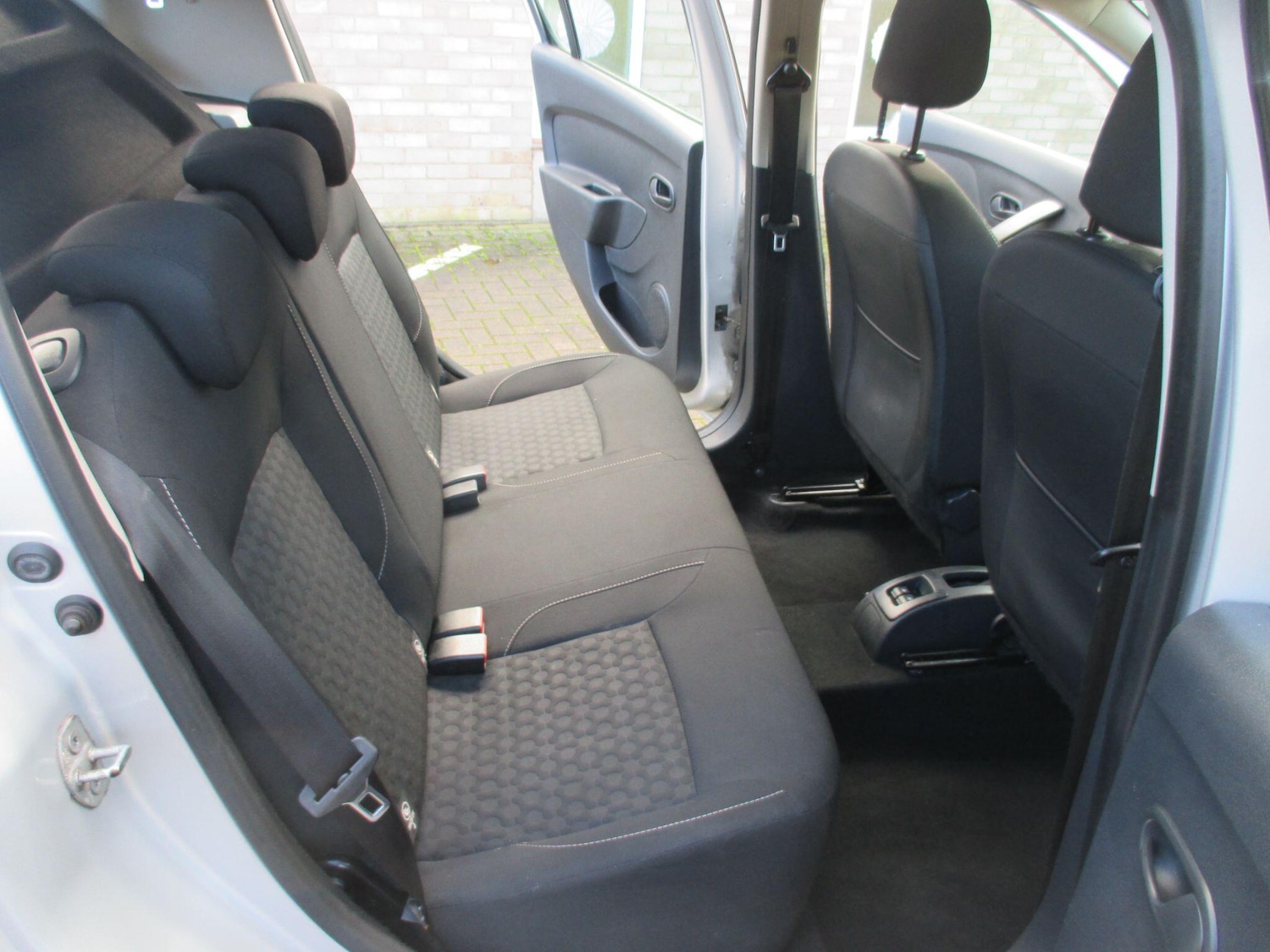 Used Dacia Sandero 2015 for sale - 77439961: Photo 27