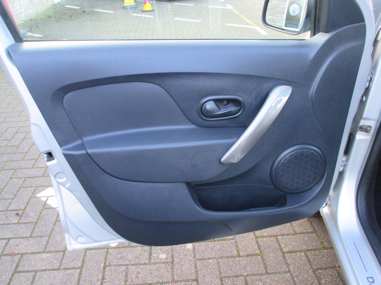 Used Dacia Sandero 2015 for sale - 77439961: Photo 45