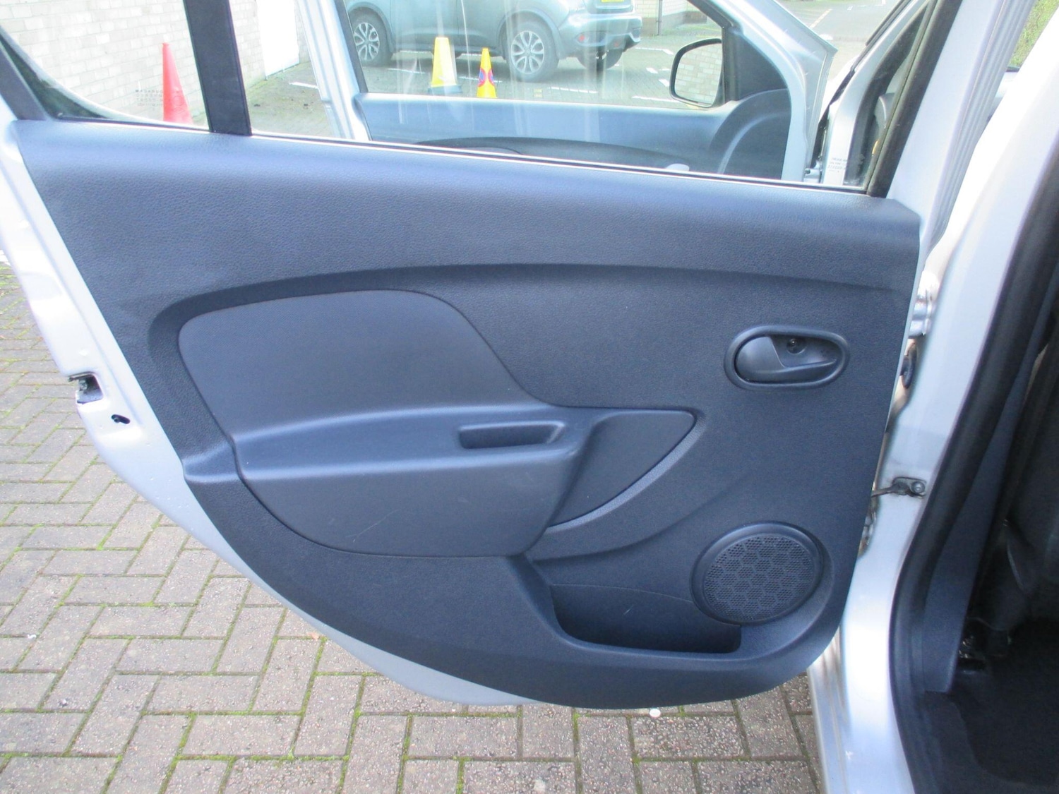 Used Dacia Sandero 2015 for sale - 77439961: Photo 47