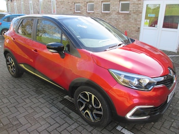 Used Renault Captur 2018 for sale - 77574277: Photo