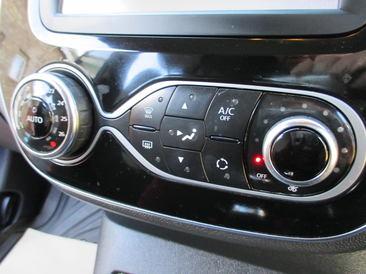 Used Renault Captur 2018 for sale - 77574277: Photo 20