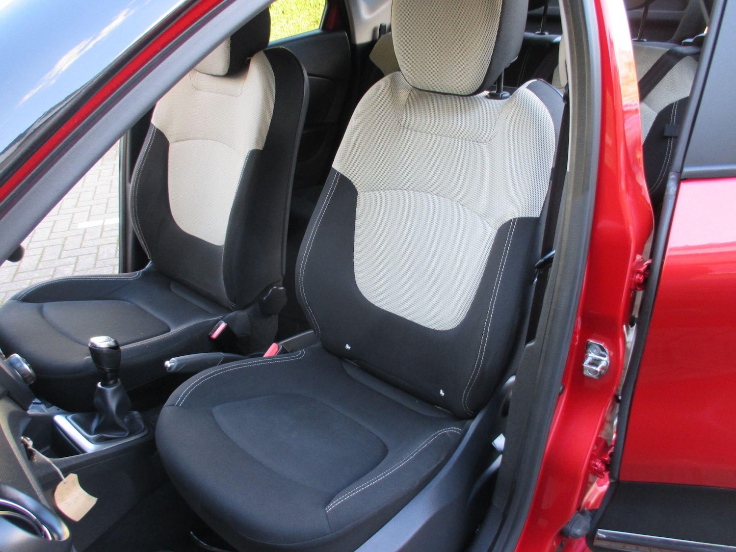 Used Renault Captur 2018 for sale - 77574277: Photo 23