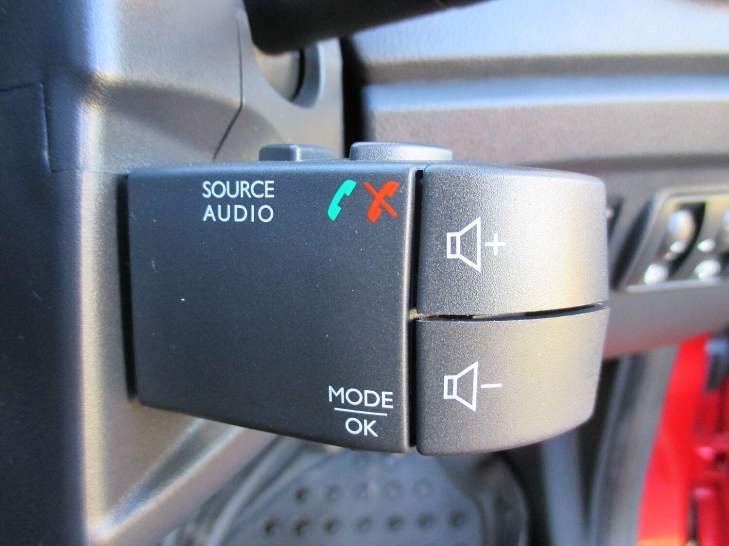 Used Renault Captur 2018 for sale - 77574277: Photo 35