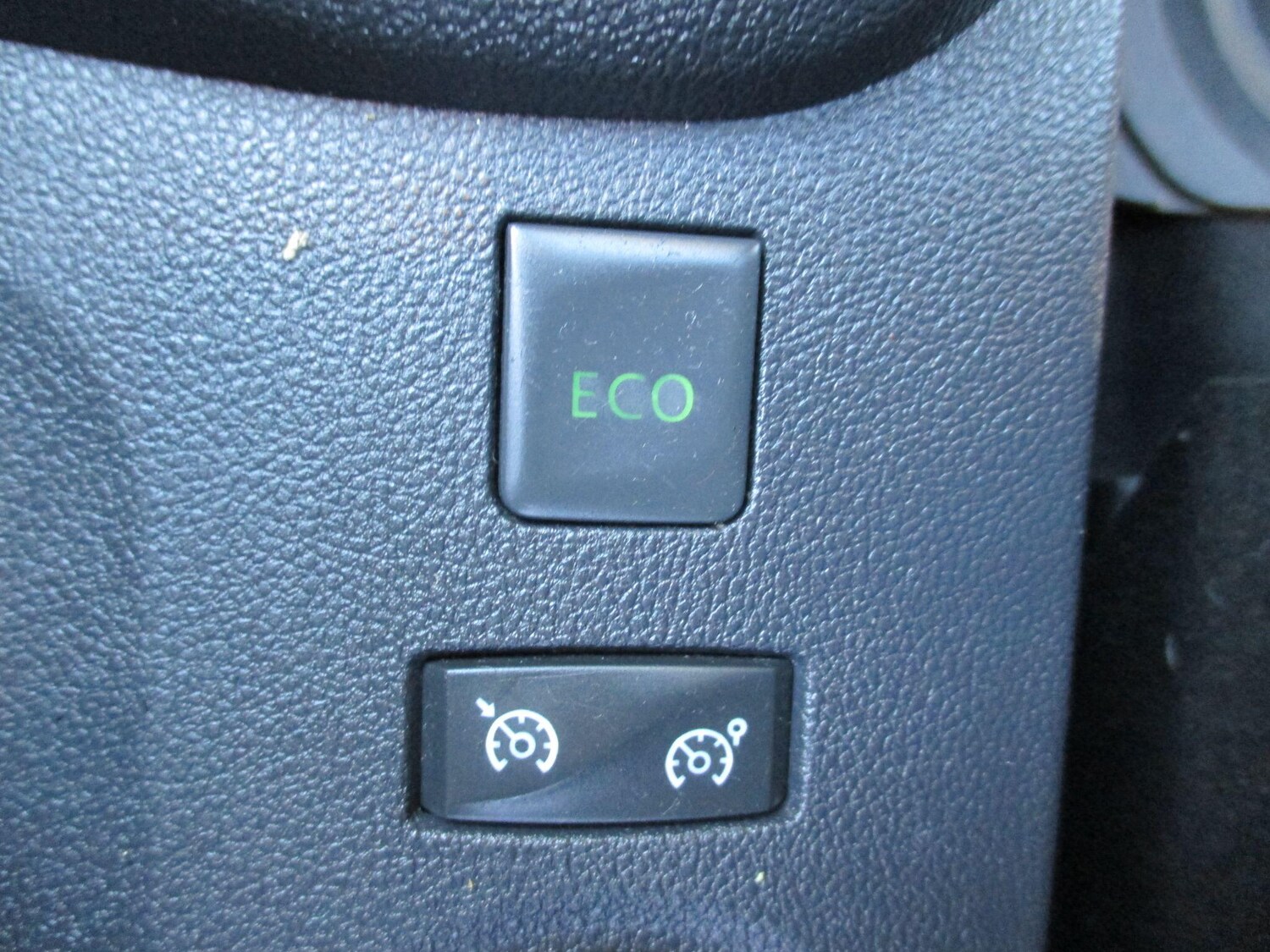 Used Renault Captur 2018 for sale - 77574277: Photo 38