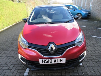 Used Renault Captur 2018 for sale - 77574277: Photo