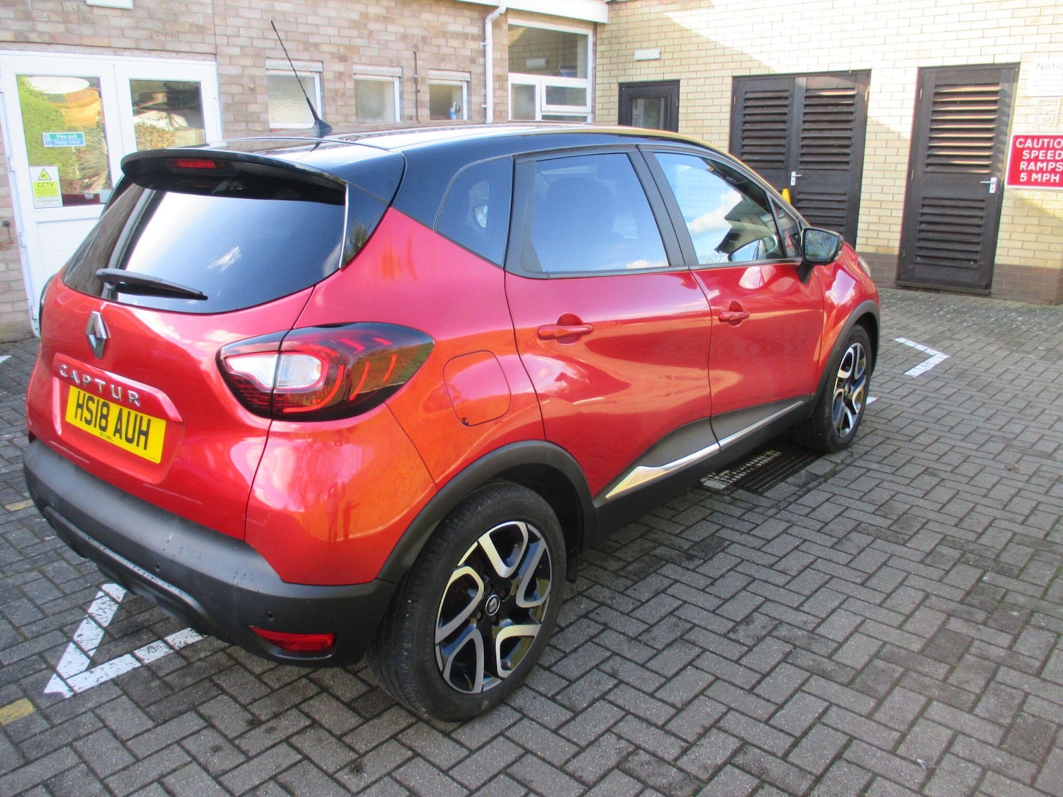 Used Renault Captur 2018 for sale - 77574277: Photo 5