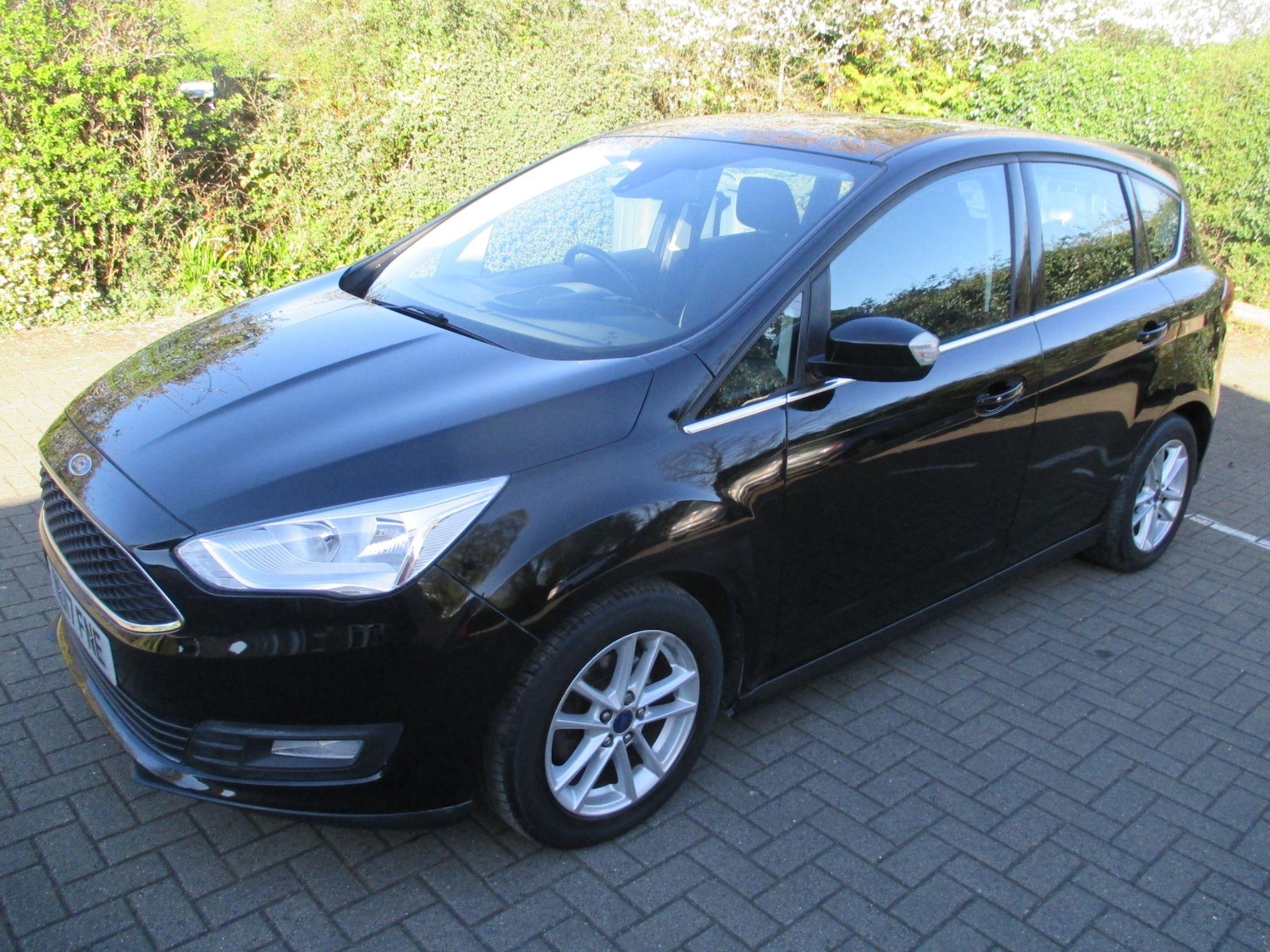 Used Ford C-Max 2017 for sale - 76989837: Photo 2