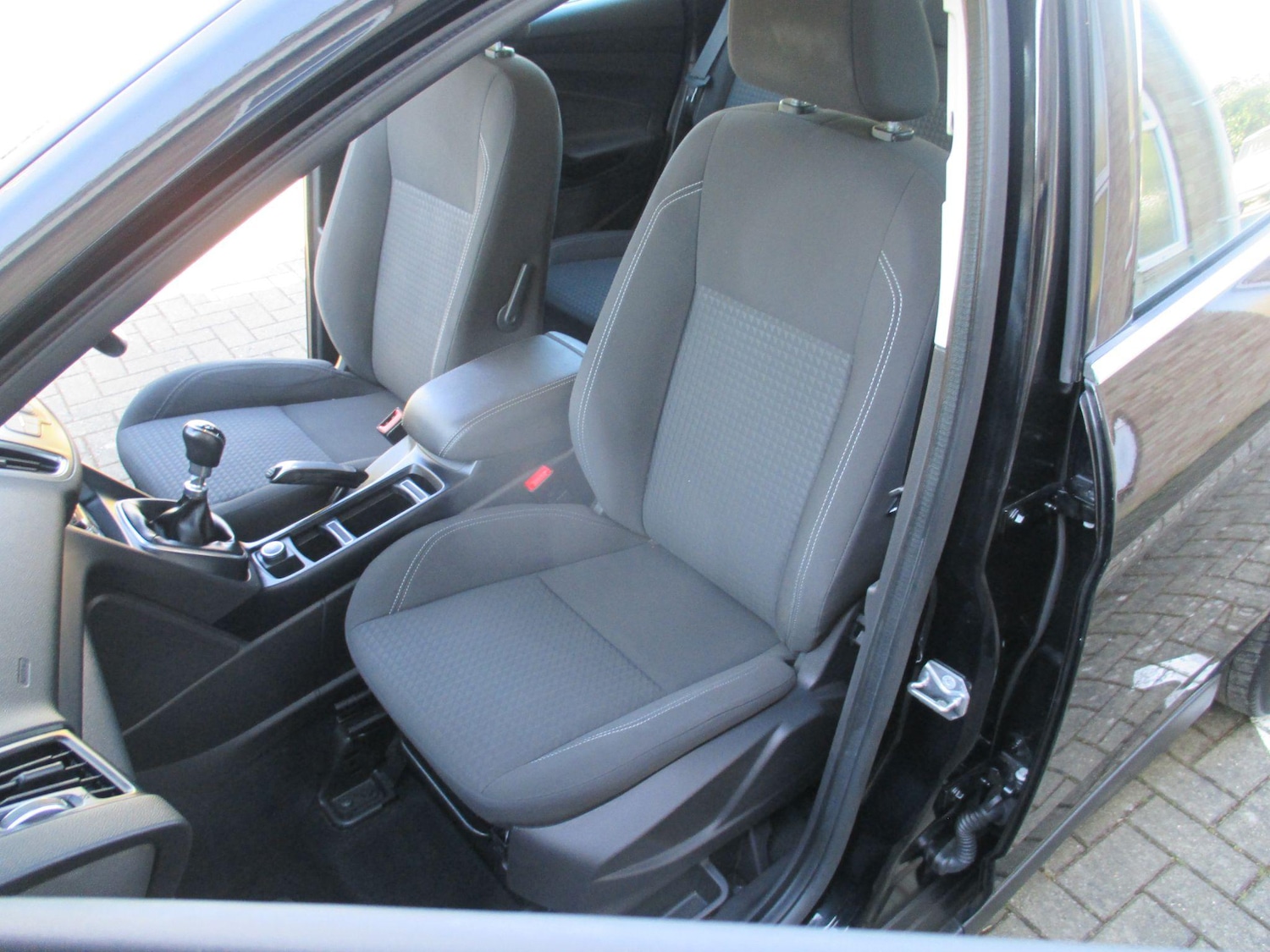 Used Ford C-Max 2017 for sale - 76989837: Photo 21