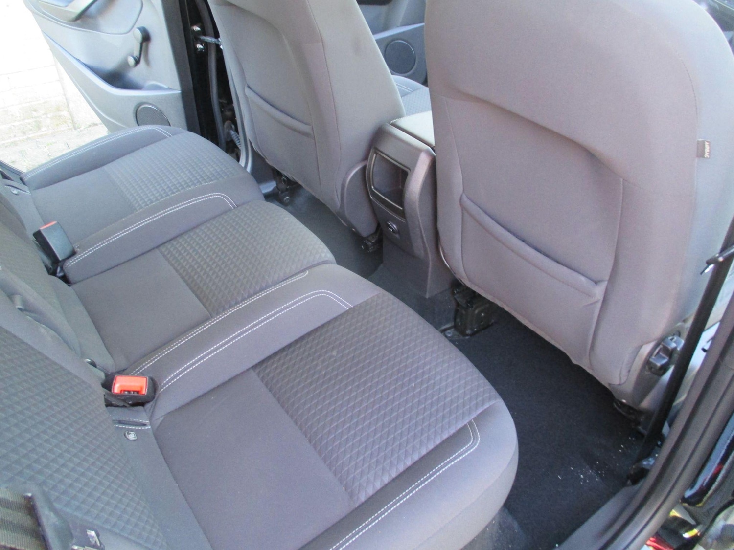 Used Ford C-Max 2017 for sale - 76989837: Photo 23