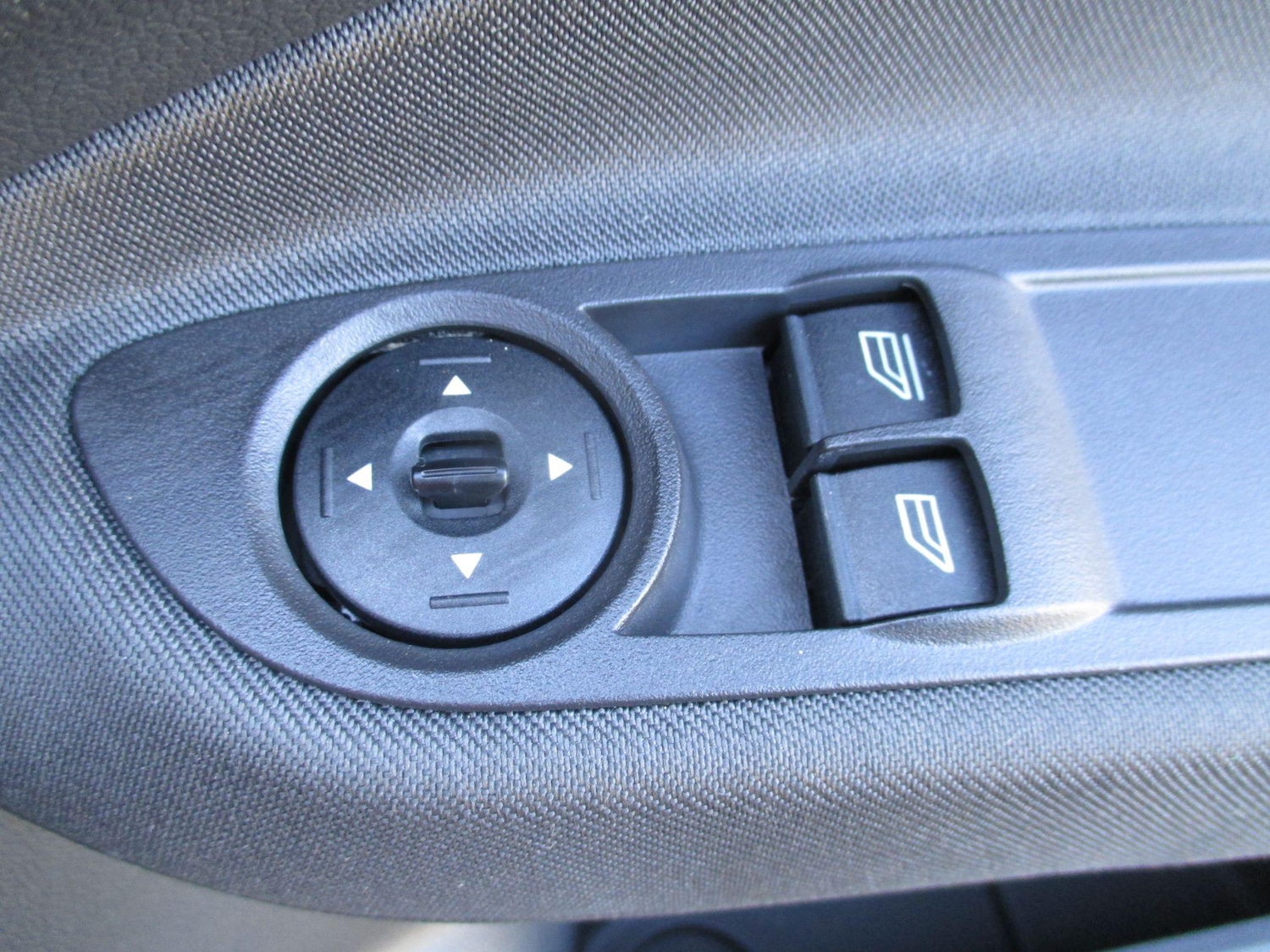 Used Ford C-Max 2017 for sale - 76989837: Photo 32